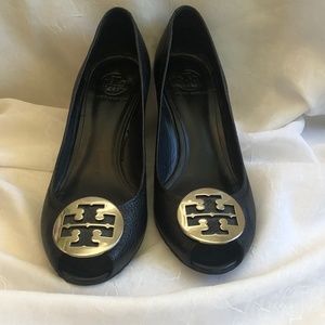 Tory Burch Sally peep toe wedge pump, 9.5M, beautiful! Black leather